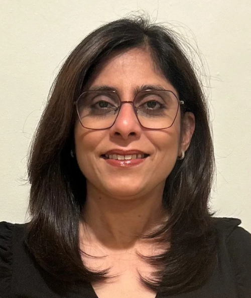 Dr Kirti Sinha