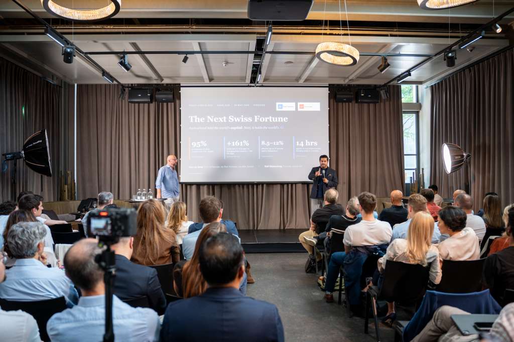 Ravi de Silva erklärt Compliance und Governance an einem Schweizer Event
